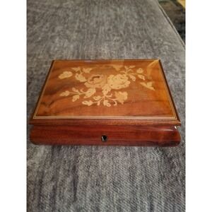 Italian Hand Crafted Inlaid Wood Reuge Swiss Jewelry Musical Box Plays Edelweiss